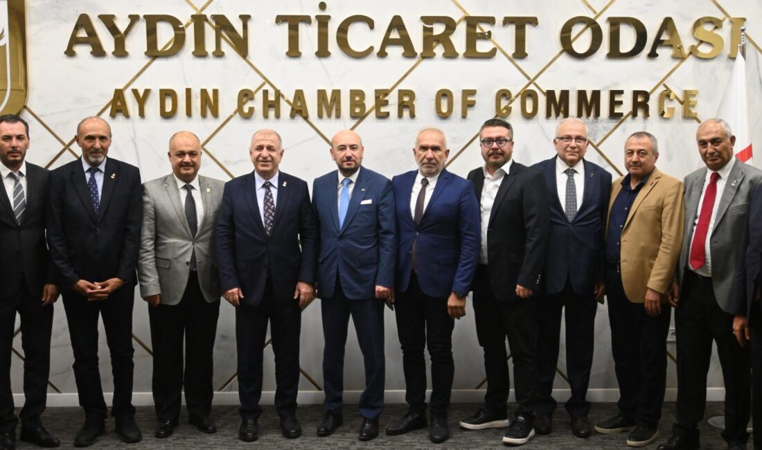 Zafer Partisi Genel Başkanı Ümit Özdağ, Aydın’da düzenlenen basın toplantısında