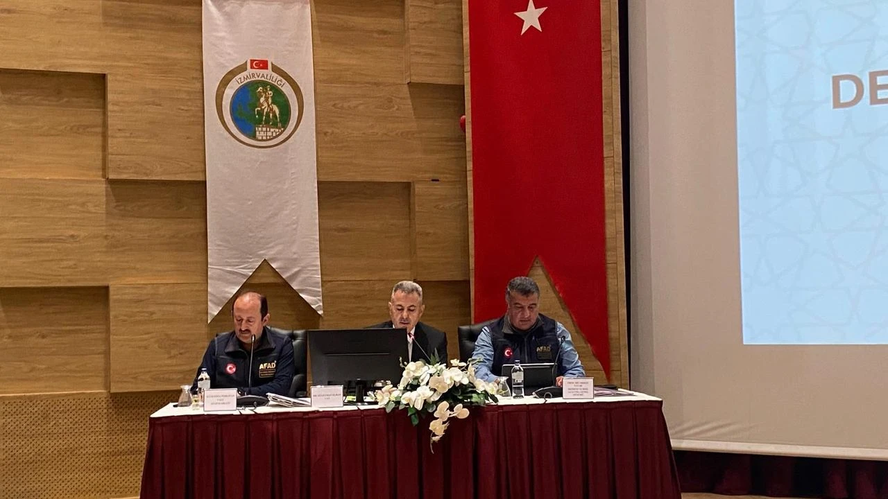 İzmir Valisi Süleyman Elban, 30 Ekim İzmir Depremi’nin yıl dönümünde