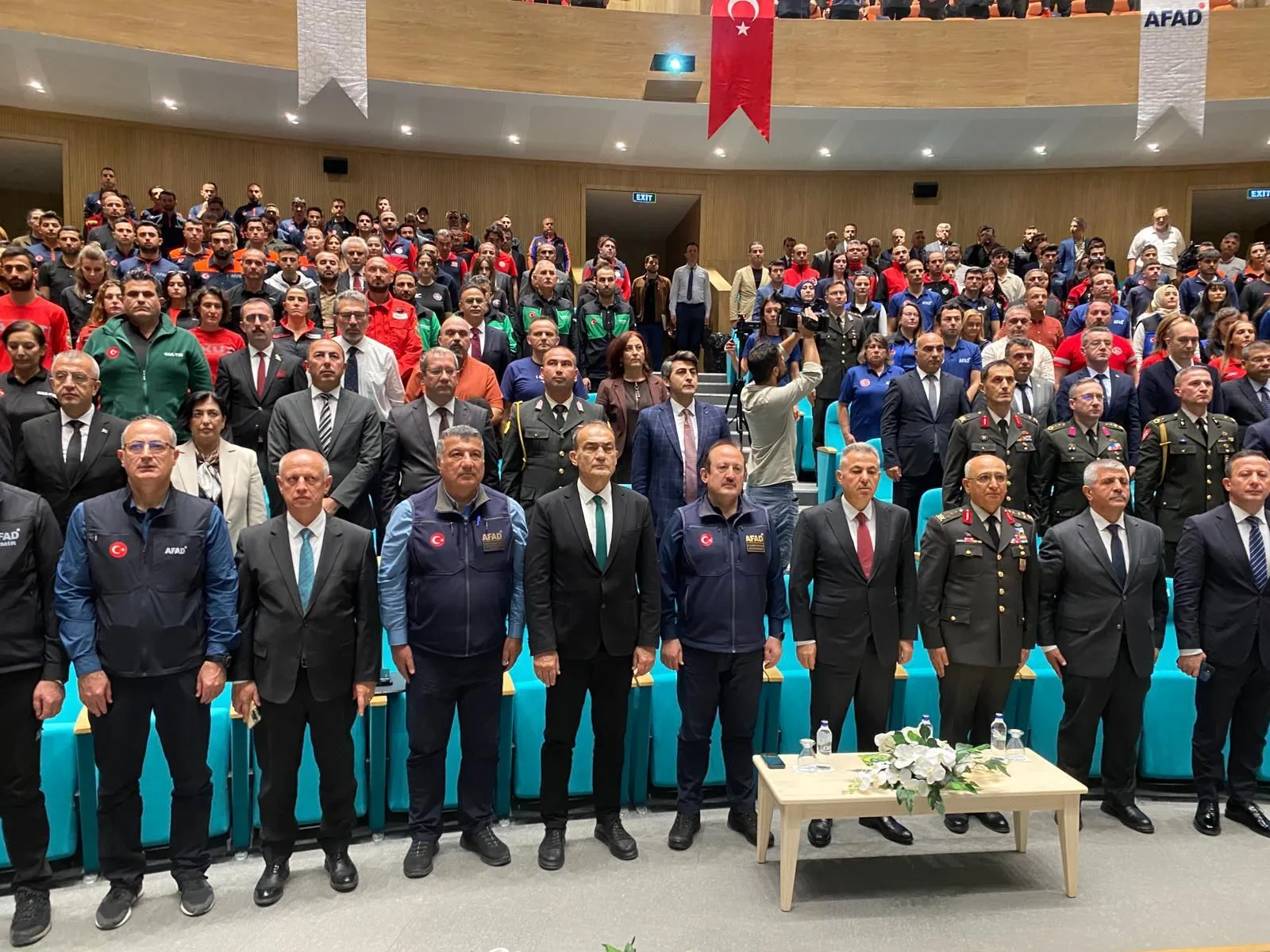 Vali Elban’dan İzmir Depremi açıklaması