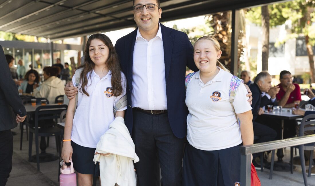 Balçova Belediye Başkanı Onur Yiğit, Kent Lokantası’nı ziyaret ederek vatandaşlarla