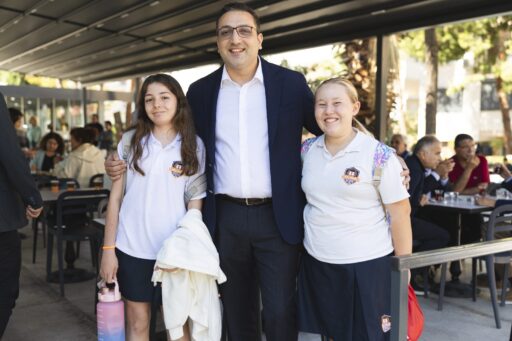 Balçova Belediye Başkanı Onur Yiğit, Kent Lokantası’nı ziyaret ederek vatandaşlarla