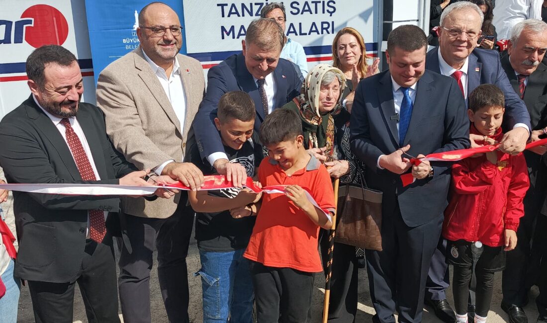 Başkan Cemil Tugay, İZMAR Torbalı Ayrancılar şubesinin açılışını yaptı. Market,