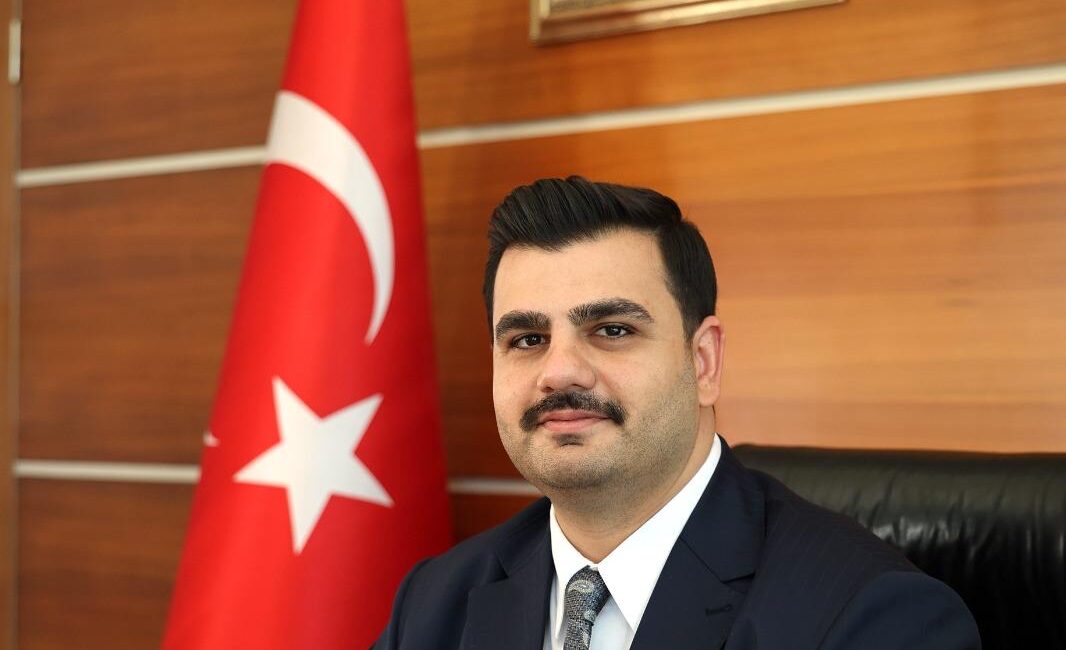 Eyyüp Kadir İnan’dan İzmirlilere çağrı: “Kültür Yolu Festivali İzmir’e hayırlı olsun” AK Parti Genel Sekreteri Eyyüp Kadir İnan, İzmirlilere Kültür Yolu