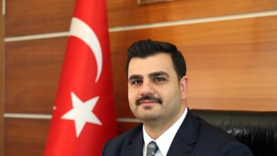 AK Parti Genel Sekreteri Eyyüp Kadir İnan, İzmirlilere Kültür Yolu