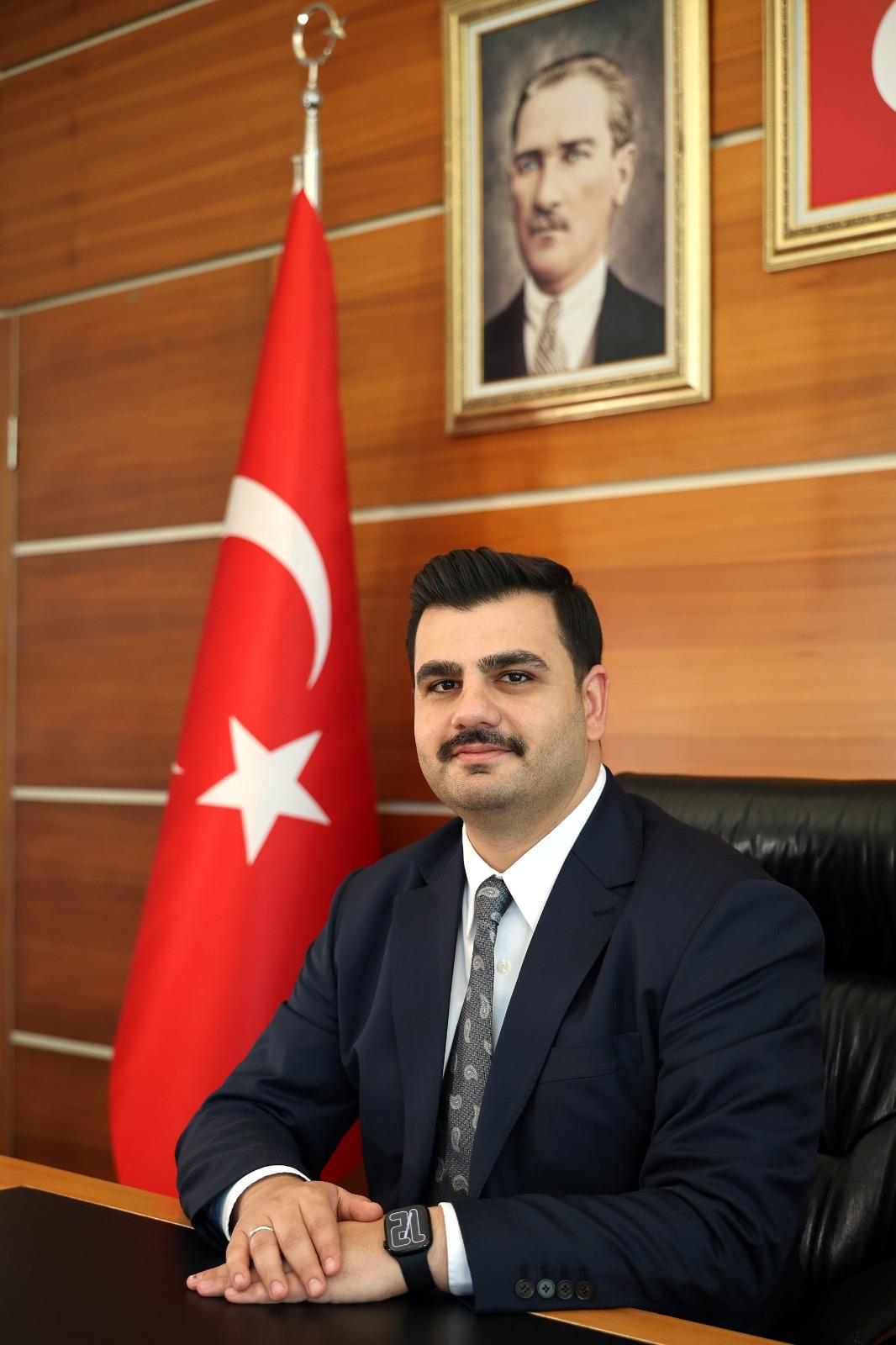 AK Parti Genel Sekreteri Eyyüp Kadir İnan, İzmirlilere Kültür Yolu