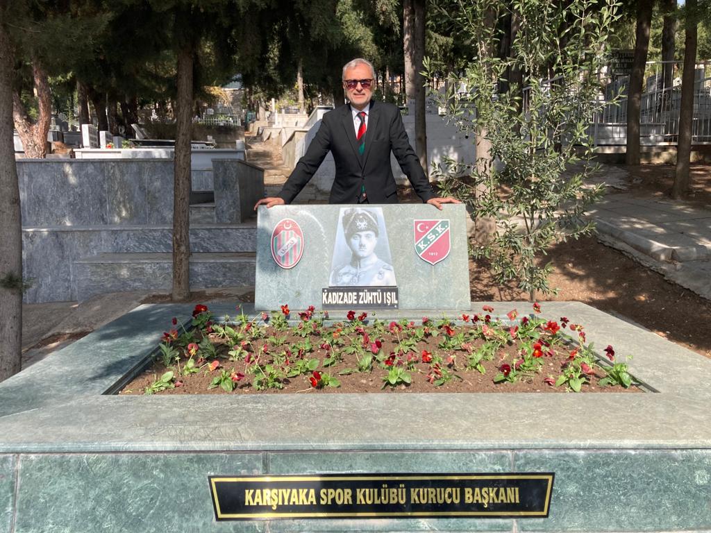 Bu satırlar asırlık bir sevdanın doğuşunun öyküsüdür…Bir ağacın altında başlayan,