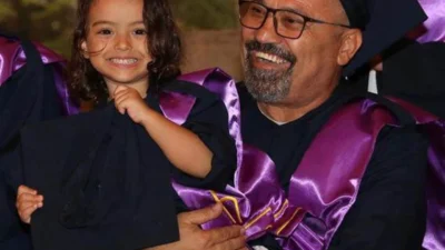 Hacettepe Eczacılık Fakültesi öğrencisi Haydar Koçak, 48 yıl sonra mezun