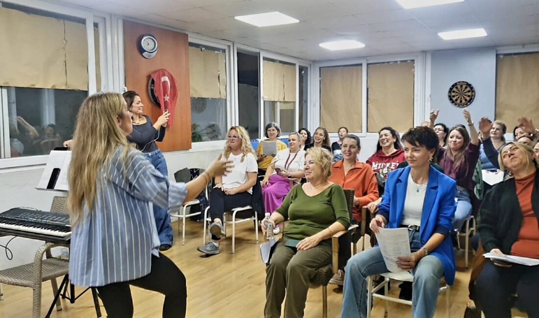 Karşıyaka Sanat Derneği Türk Sanat ve Pop Müziği Koroları çalışmalara