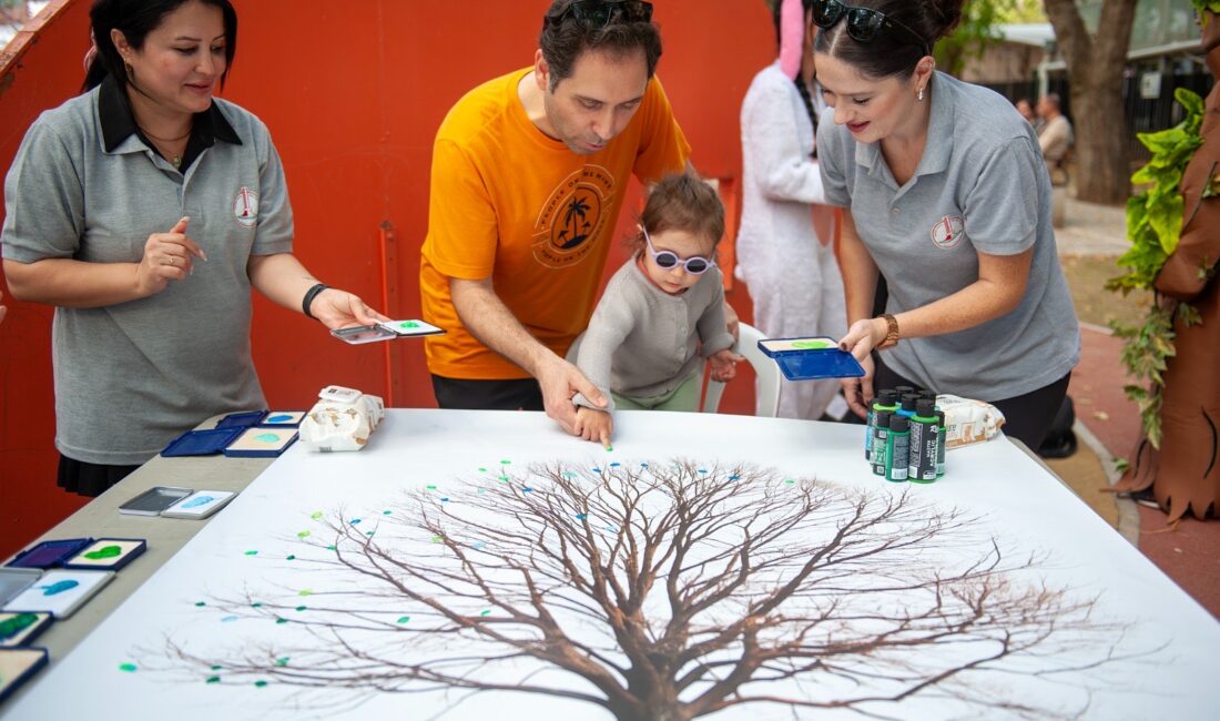 Karşıyaka’da 7’den 77’ye Cumhuriyet Coşkusu Başladı! Karşıyaka’da 29 Ekim Cumhuriyet Bayramı kutlamaları coşkuyla başladı. Başkan Yıldız