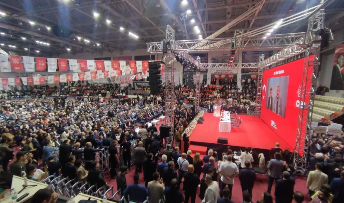 CHP İzmir İl Kongresi’nde blok liste önerisi oy çokluğuyla kabul