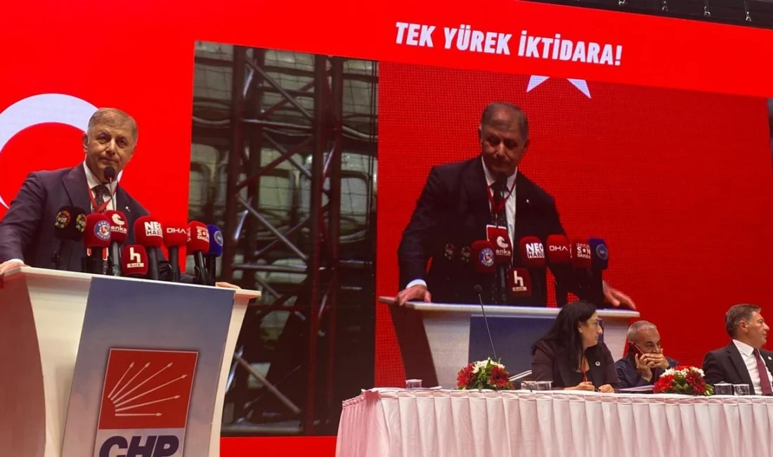 İzmir Büyükşehir Belediye Başkanı Cemil Tugay, CHP İzmir İl Kongresi’nde