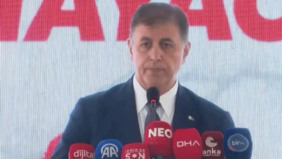 İzmir Büyükşehir Belediye Başkanı Cemil Tugay, 30 Ekim Depremi anmasında