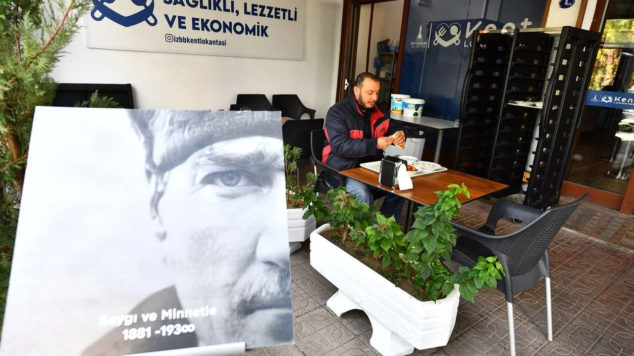 İzmir Büyükşehir Belediyesi, 10 Kasım Atatürk’ü Anma Günü’nde vatandaşlara destek