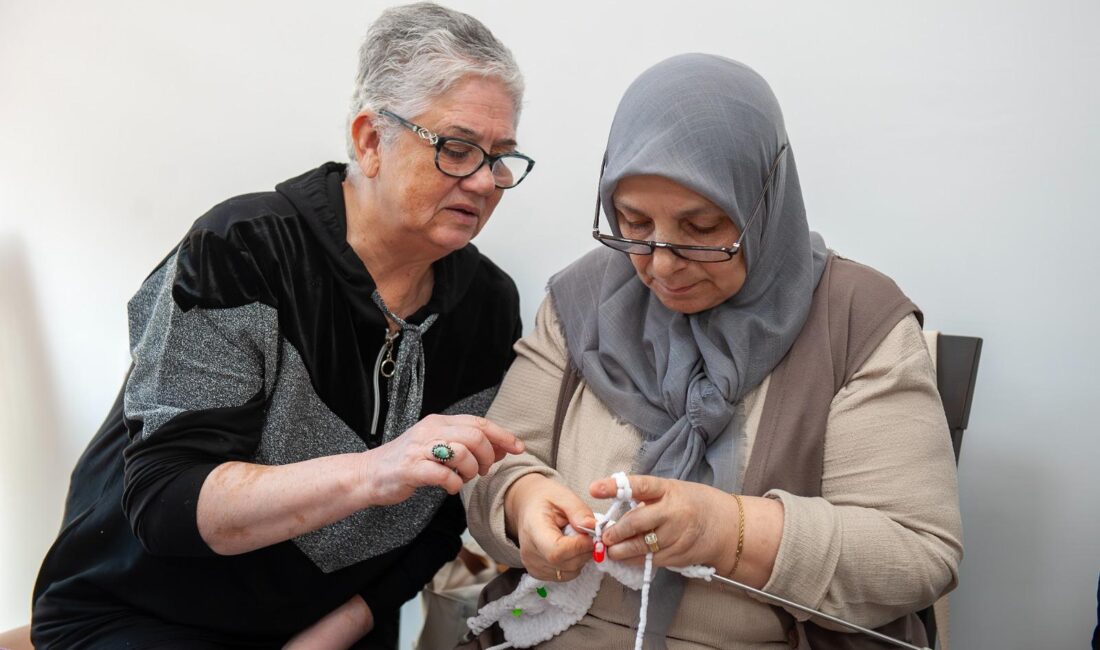 Karşıyaka Belediyesi, Halk Eğitim Merkezi iş birliğinde yaklaşık 300 kadına