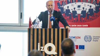 Başkan Cemil Tugay, İzmir Büyükşehir Belediyesi’nde makam odalarını kaldırarak açık