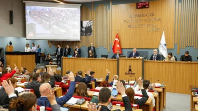 İzmir Büyükşehir Belediyesi, 6 Şubat depremlerinde hasar gören Adıyaman Mimar