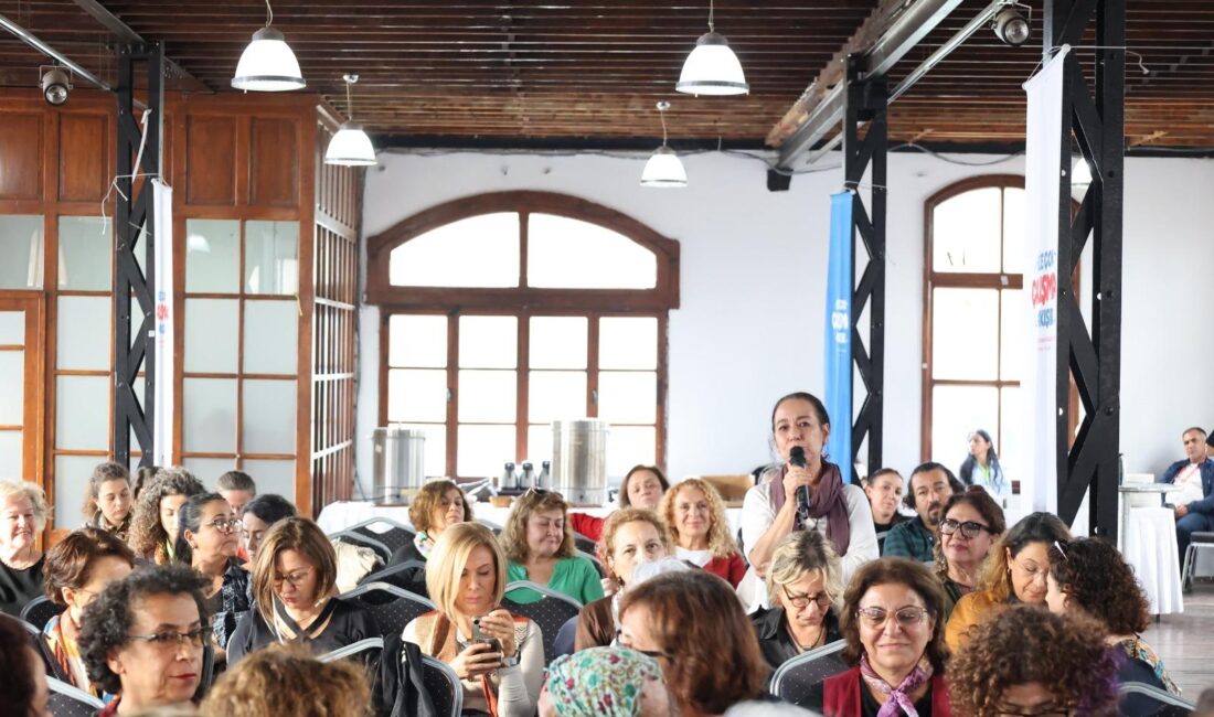 25 Kasım Öncesi İzmir’de Kritik Buluşma! Büyükşehir, 30 STK ile Toplandı İzmir Büyükşehir Belediyesi, 25 Kasım Kadına Yönelik Şiddete Karşı Mücadele