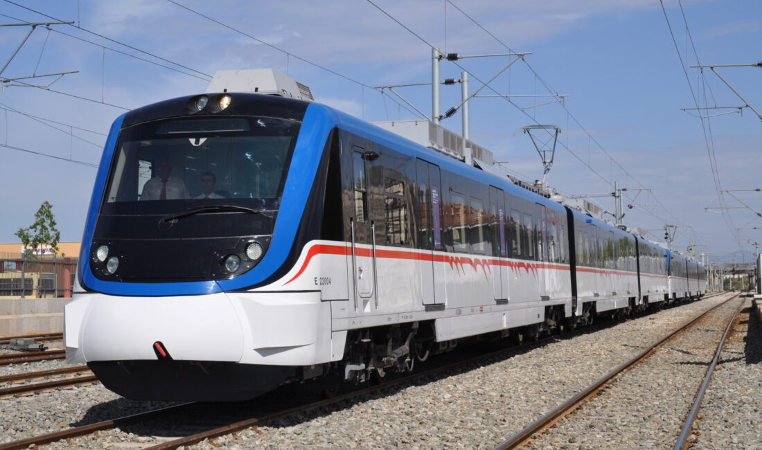 İZBAN’a TCDD’den Zam! TCDD, İzmir Büyükşehir Belediyesi ile ortak kurulan İZBAN’ın hat kullanım