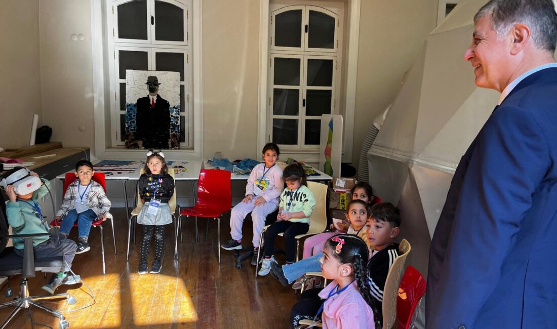 İzmir Büyükşehir Belediye Başkanı Dr. Cemil Tugay, 20 Kasım Dünya