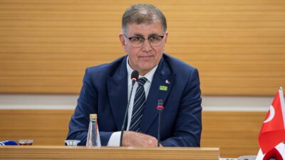 İzmir Büyükşehir Belediye Başkanı Cemil Tugay, 2026 yılı bütçesi görüşmelerinde