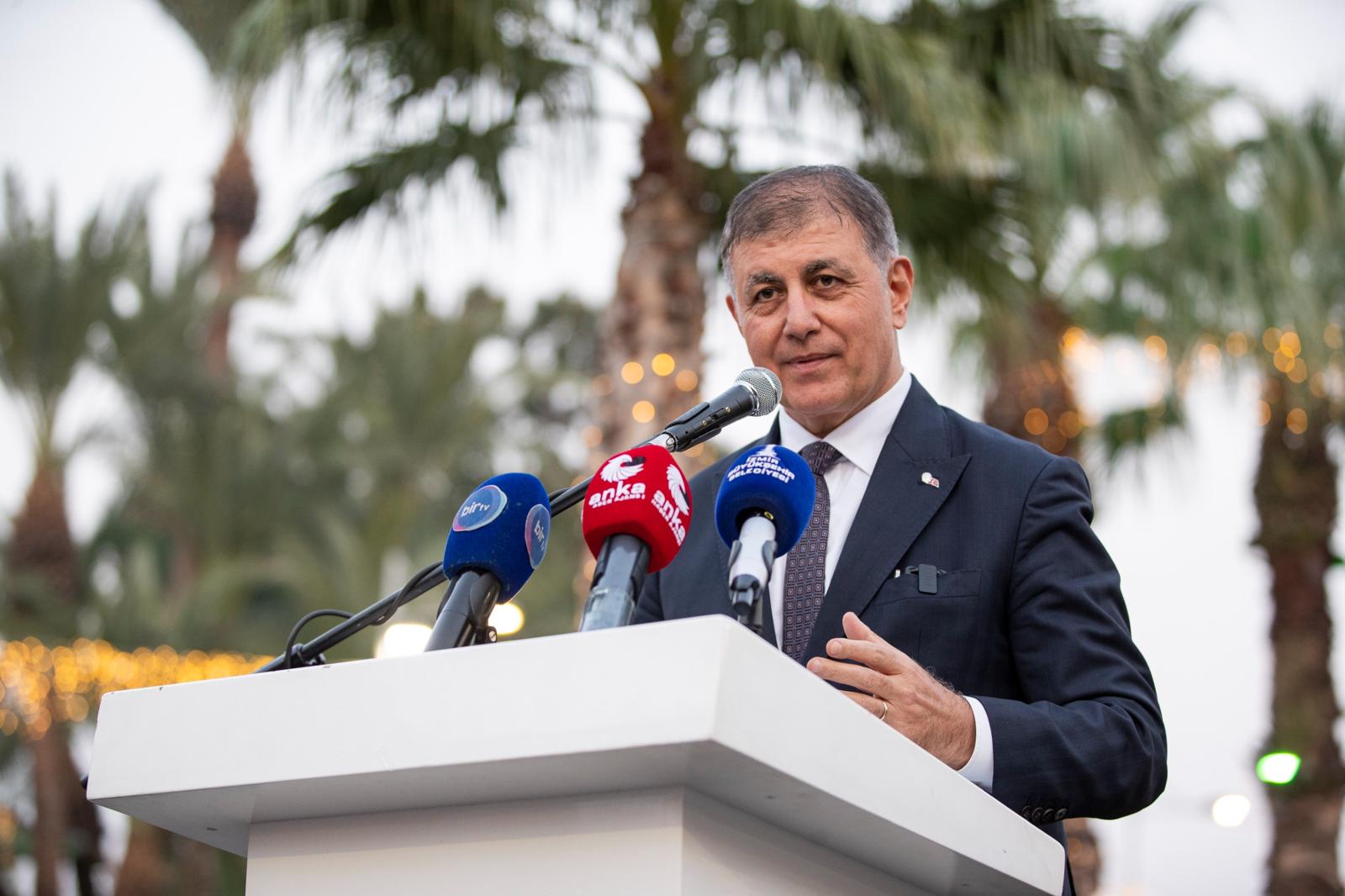 İzmir Büyükşehir Belediye Başkanı Dr. Cemil Tugay, 25 Kasım Kadına