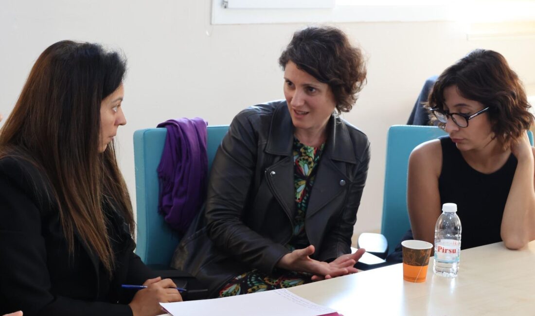 3 Büyükşehir Güçlerini Birleştirdi: Kentler, Genç Kadınlar İçin Daha Güvenli Olacak! İzmir Büyükşehir Belediyesi, UN Women ve Norveç hükümeti destekli “Eşitlik