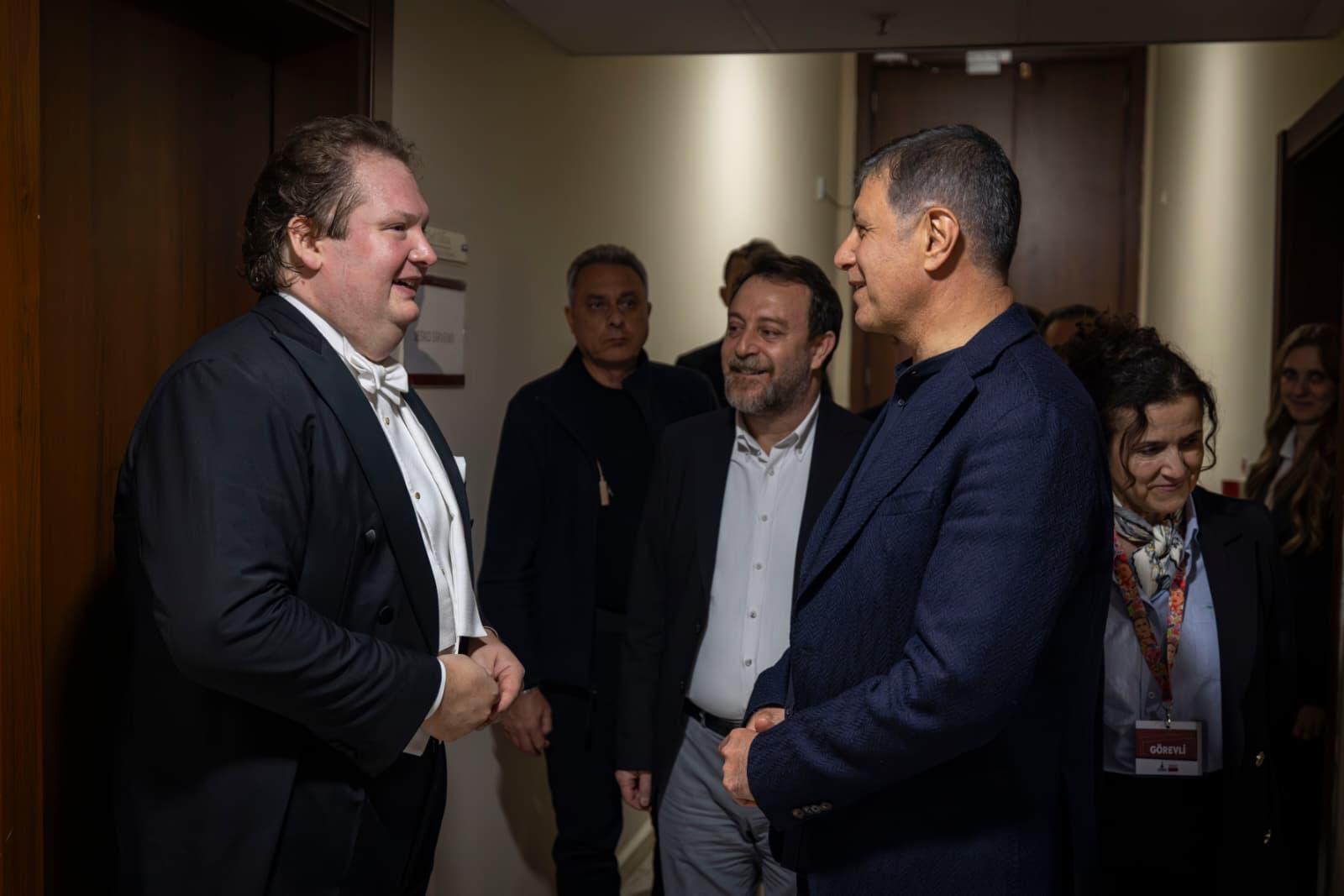 İzmir Büyükşehir Belediyesi'nin desteklediği İzmir Oda Orkestrası, Ahmed Adnan Saygun