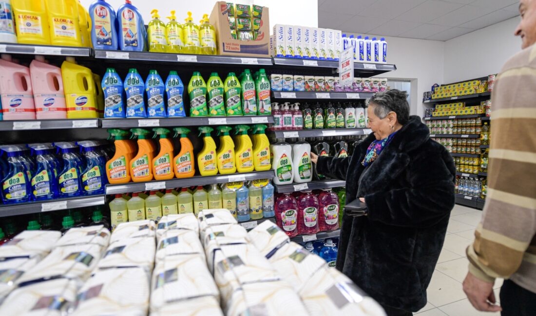 İzmir Büyükşehir Belediyesi'nin tanzim satış mağazaları İZMAR, 15. şubesini Konak