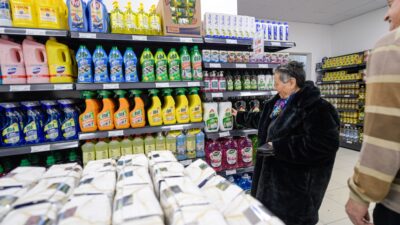 İzmir Büyükşehir Belediyesi'nin tanzim satış mağazaları İZMAR, 15. şubesini Konak