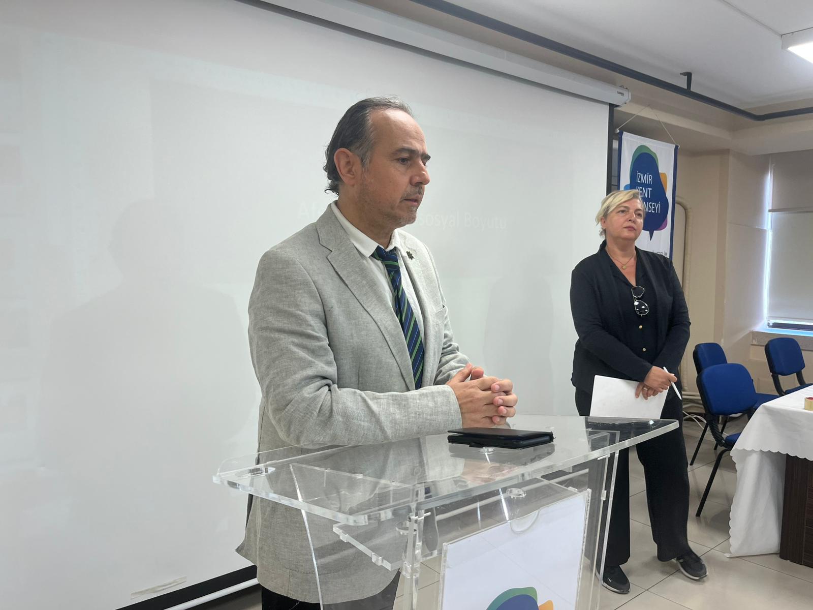 İzmir Kent Konseyi (İKK), 30 Ekim Depremi’nin 5. yıl dönümünde,