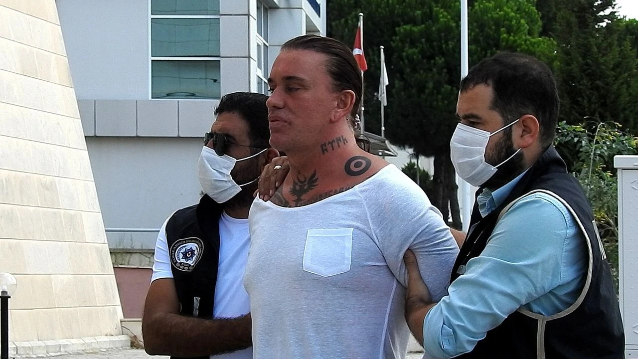 İzmir'de tutuklu organize suç örgütü elebaşı Coşkun Necati Arabacı hakkında