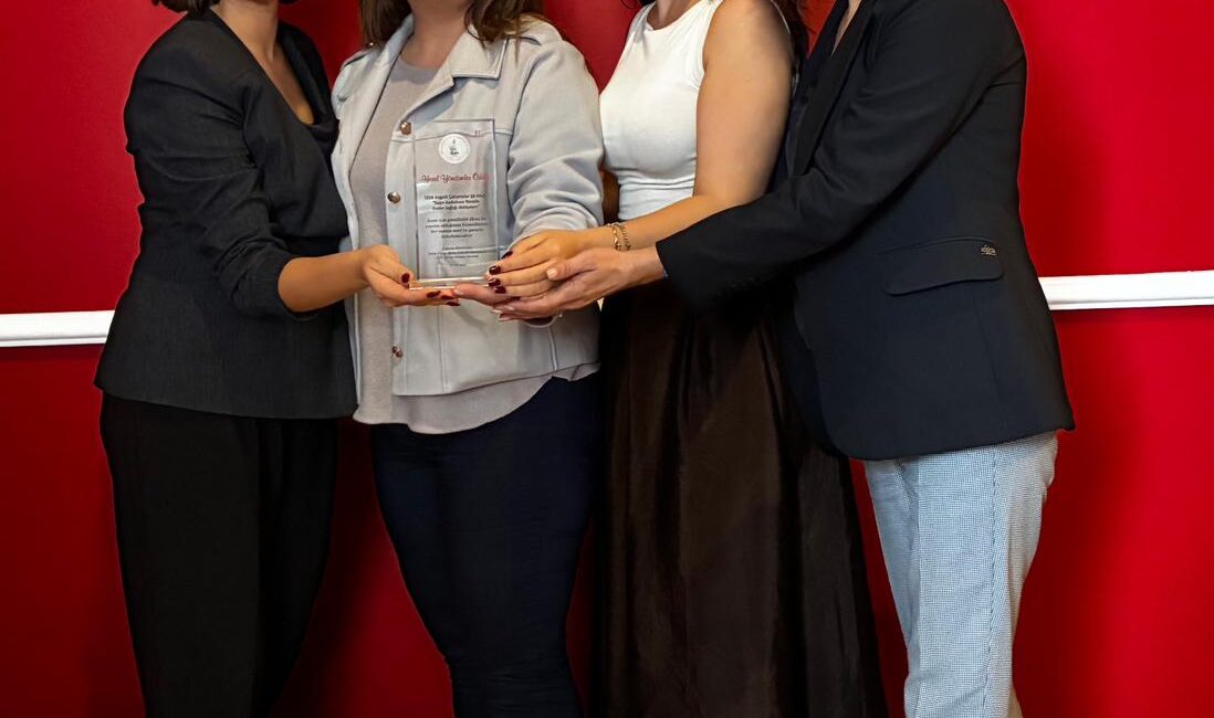 İzmir Büyükşehir’in Öncü Projesine Birincilik Ödülü İzmir Büyükşehir Belediyesi Engelli Çalışmaları Şube Müdürlüğü'nün