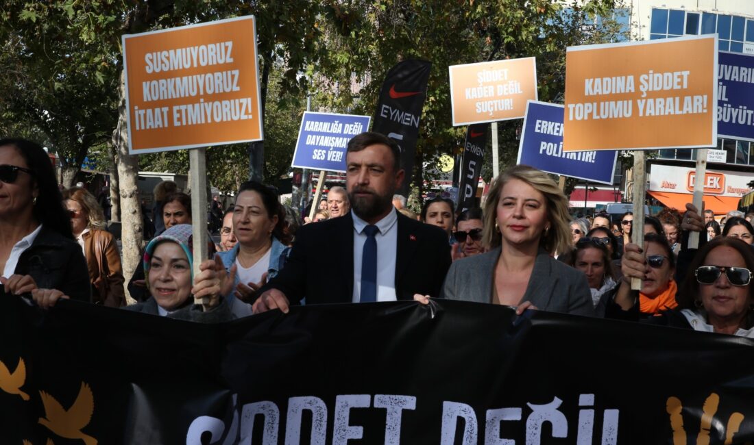 Çiğli’de Şiddete Karşı Birlik Çağrısı! Başkan Yıldız: “Kadınların Sesi Daha Gür Çıkacak!” Çiğli Belediyesi'nde 25 Kasım Kadına Yönelik Şiddete Karşı Uluslararası Mücadele