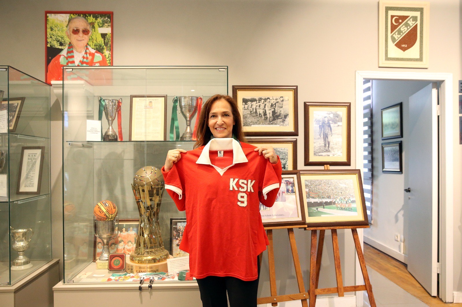 Başkan Yıldız Ünsal, Karşıyaka Spor Kulübü’nün 113. kuruluş yıl dönümünü