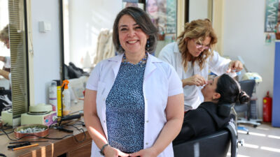 Buca Belediyesi, Halk Eğitimi Merkezi ile ortaklaşa açtığı kuaförlük meslek