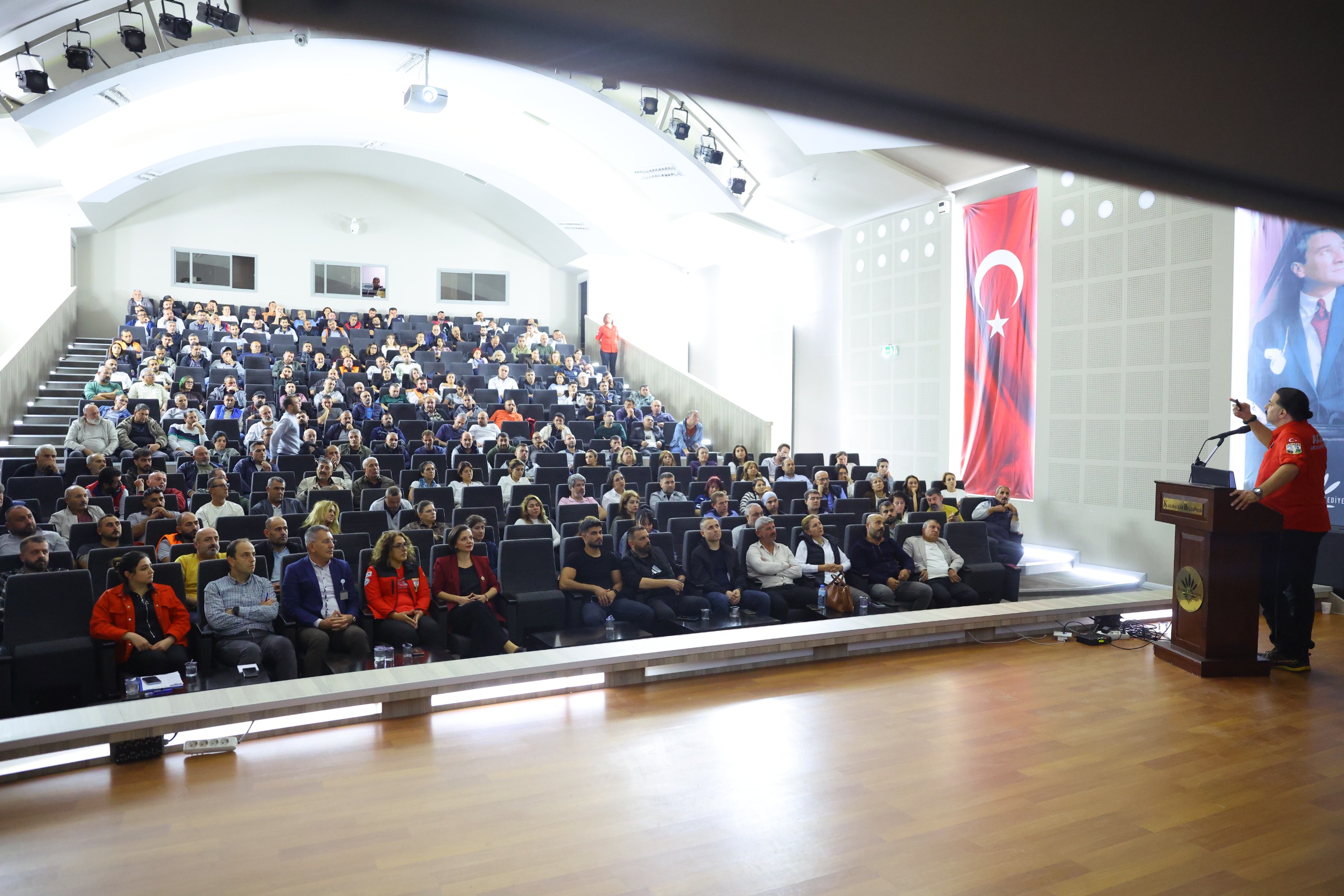 Karabağlar’da Afet Seferberliği Başladı