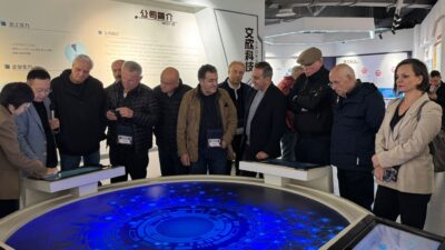 Karabağlar Belediye Başkanı Helil Kınay, Çin’e yapılan uluslararası işbirliği ziyaretine