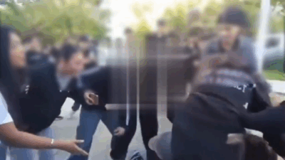 İzmir Buca'da genç kızlar arasında yaşanan şiddet kavgası sosyal medyayı