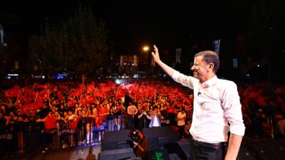 Denizli Büyükşehir Belediyesi'nin Horoz Kart projesi, emekli ikramiyesi ve doğum