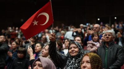 Denizli Büyükşehir Belediyesi, Atatürk'ün vefatının 87. yıl dönümünde "Benzemez Kimse