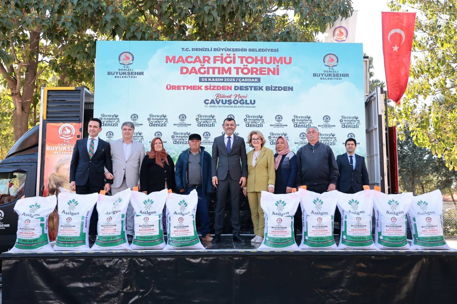 Denizli Büyükşehir’den Üreticiye Dev Destek: 44 Ton Macar Fiği Tohumu Dağıtılıyor!