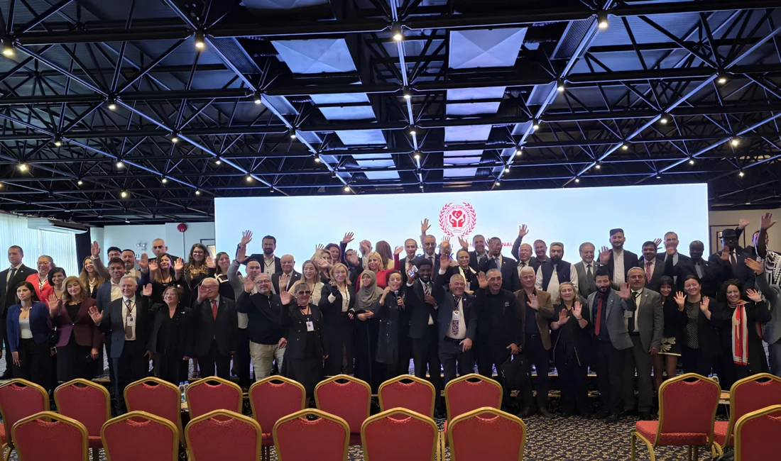 İzmir Balçova'da, 65 ülkeden diplomatın katıldığı 1. Uluslararası Sağlık Turizmi