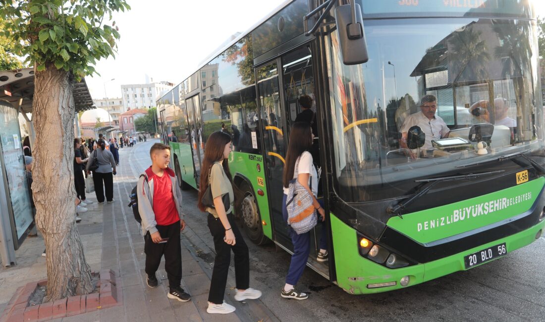 Denizli Büyükşehir Belediyesi'nin lise ve YKS öğrencilerine verdiği ulaşım desteği