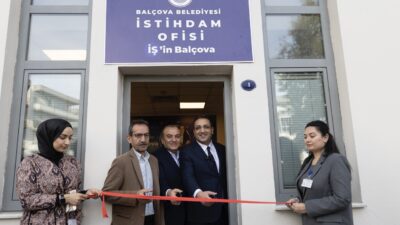 Balçova Belediyesi'nin "İş’in Balçova" sloganıyla açtığı İstihdam Ofisi, iş arayan