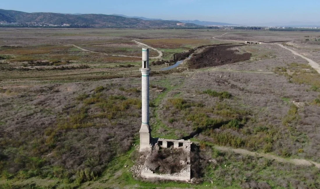 İzmir’de Tahtalı Barajı doluluk oranı %1.12'ye düştü. Balçova ve Gördes