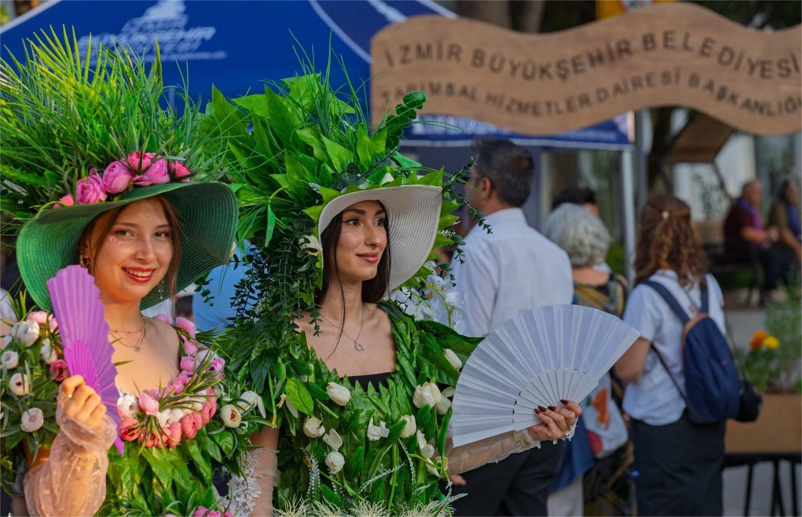 İzmir Balkon ve Bahçe Bitkileri Festivali 7 Kasım’da Kültürpark’ta başlıyor.