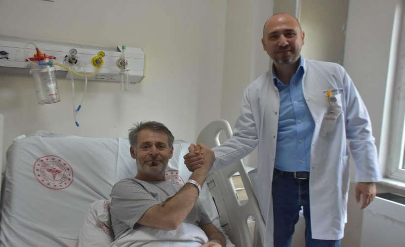 İzmir'de kalp krizi sonucu 35 dakika kalbi duran 49 yaşındaki