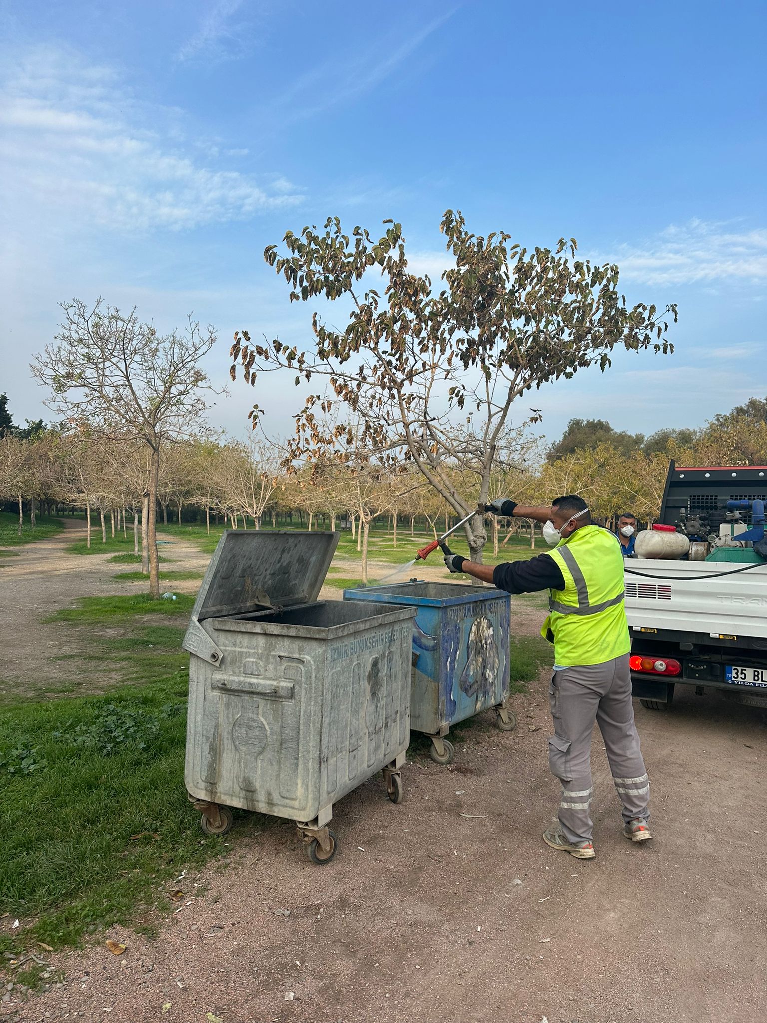 İzmir’de Karasinek Alarmı