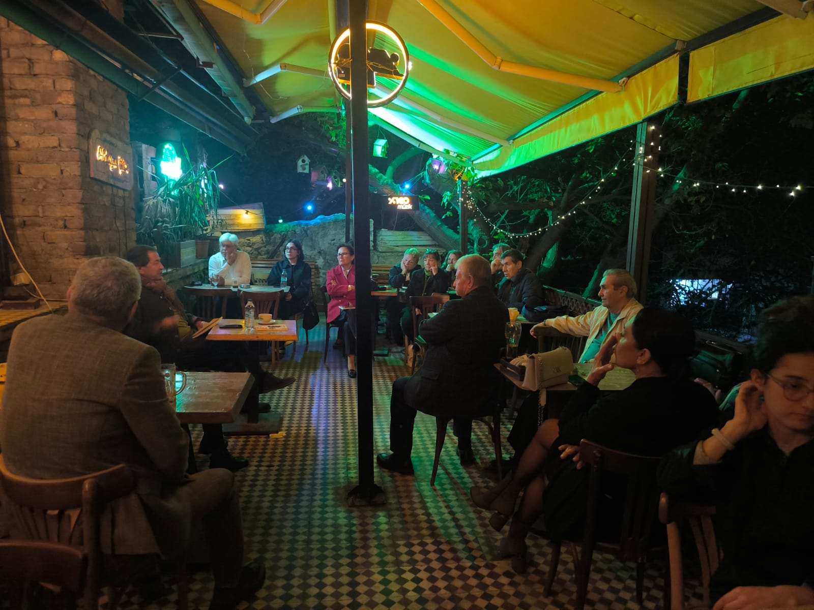 Kadıbeşegil  Yaşamda Ya İz Ya Da İs Bırakırsınız