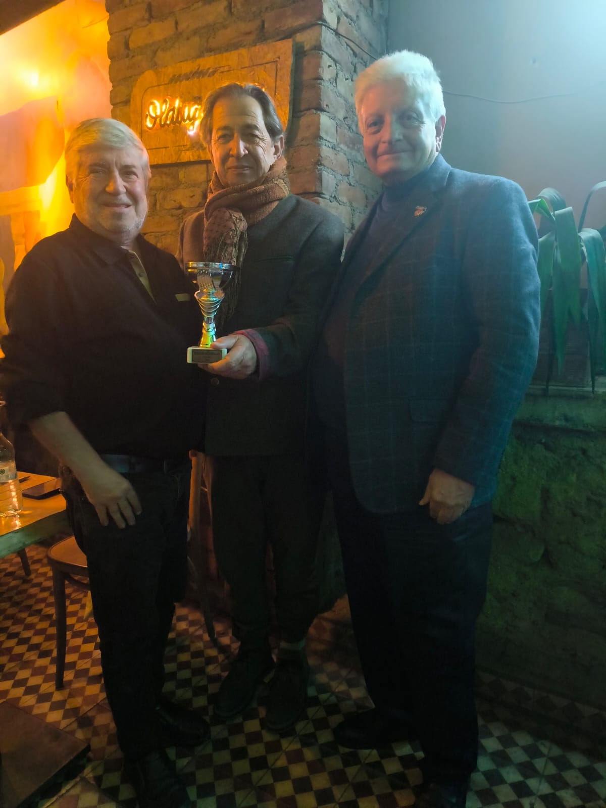 Kadıbeşegil  Yaşamda Ya İz Ya Da İs Bırakırsınız